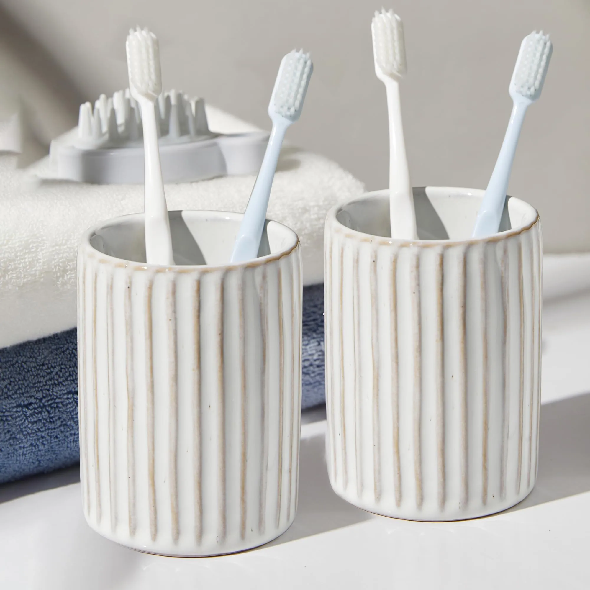 Anko Ceramic Toothbrush Holder for Bathroom | Toothpaste, Makeup Brush Holder for Bathroom | Bathroom Accessories for Wash Basin | Home, Office, Bathroom Organiser | White, Lined | Set of 2