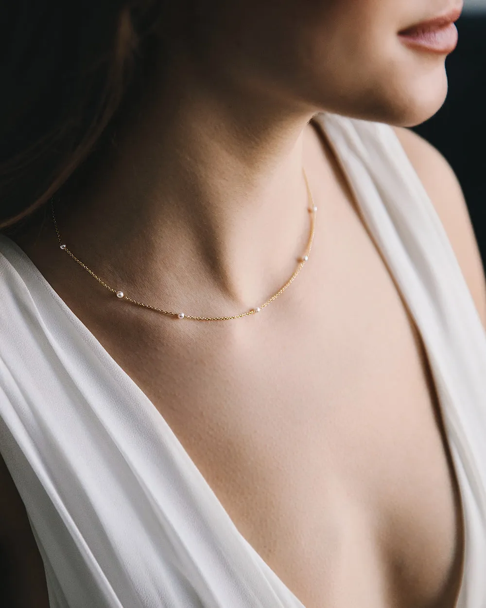 Delicate Scattered Pearl Necklace