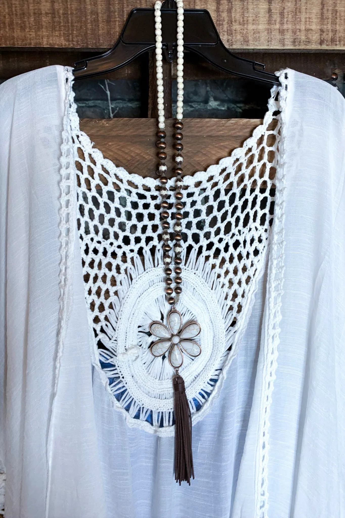 LIVING FREE BOHO CROCHET FRINGE KIMONO IN OFF-WHITE