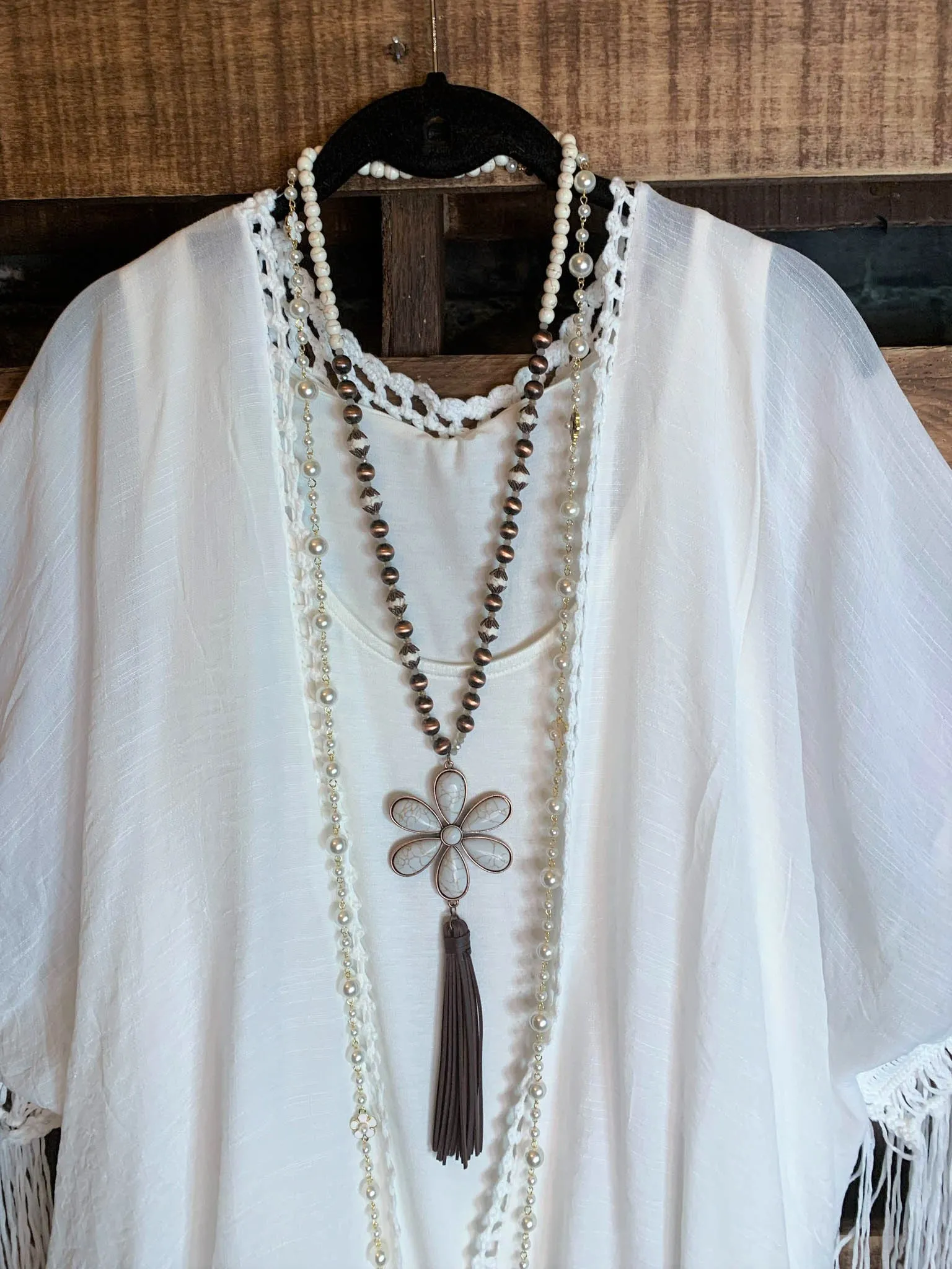 LIVING FREE BOHO CROCHET FRINGE KIMONO IN OFF-WHITE