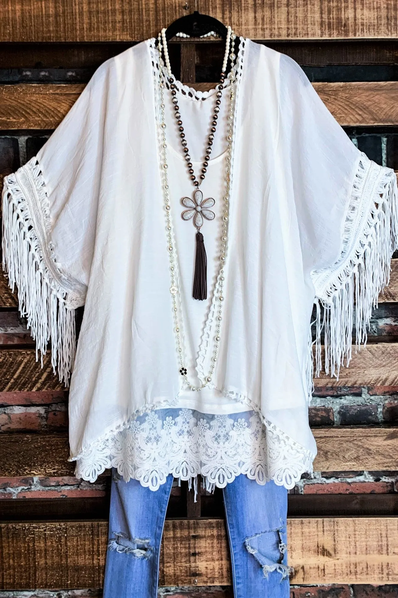 LIVING FREE BOHO CROCHET FRINGE KIMONO IN OFF-WHITE