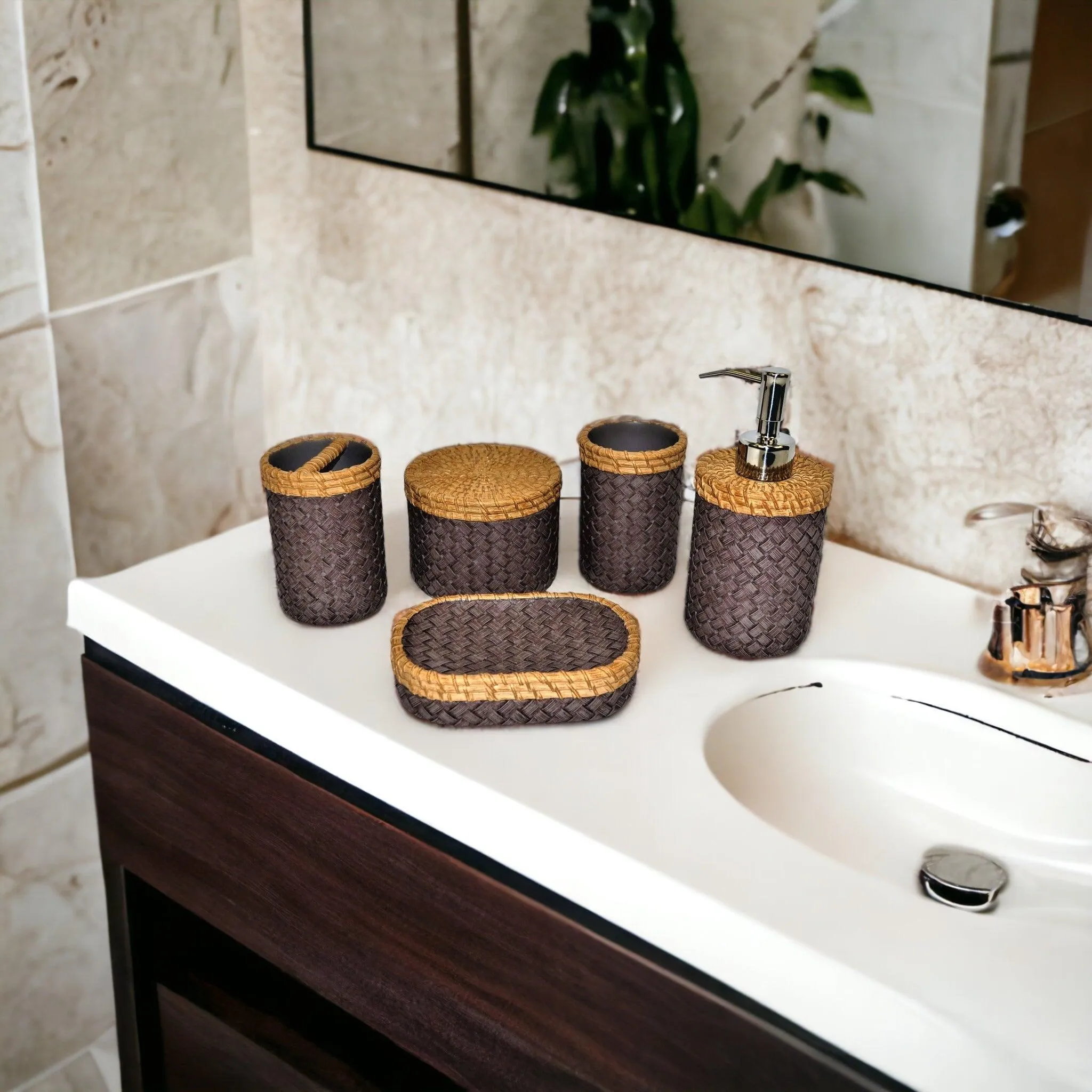 Purple Bath Set Featuring a Sleek Weave Design