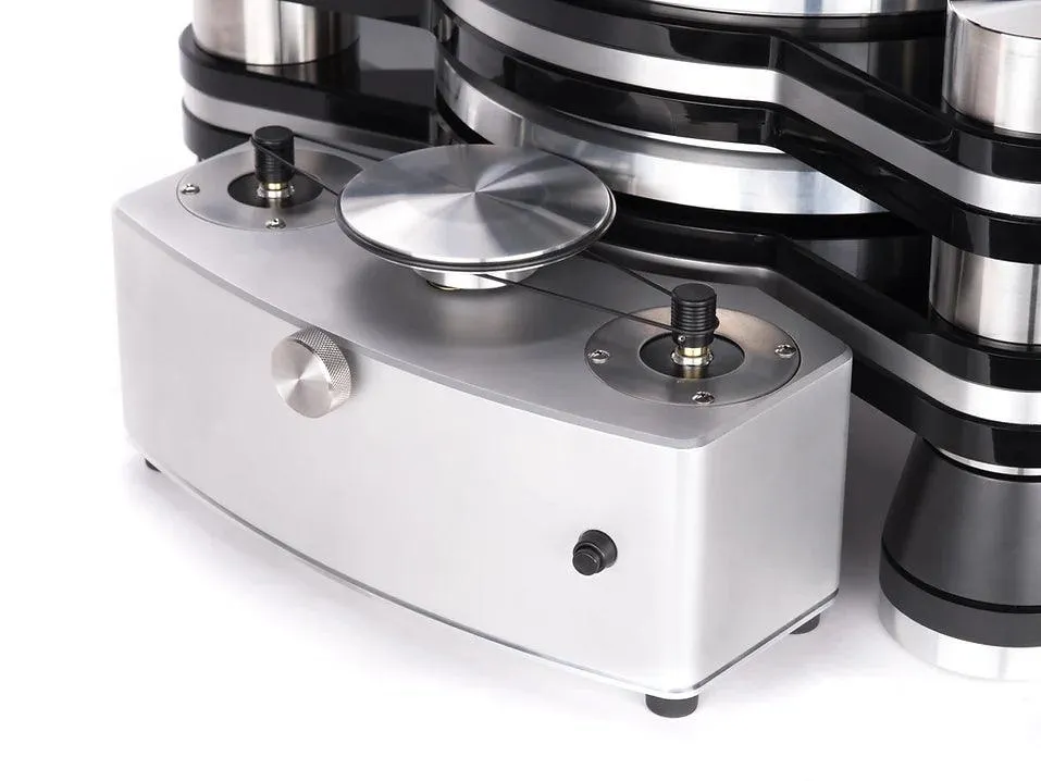 VPI Titan Turntable